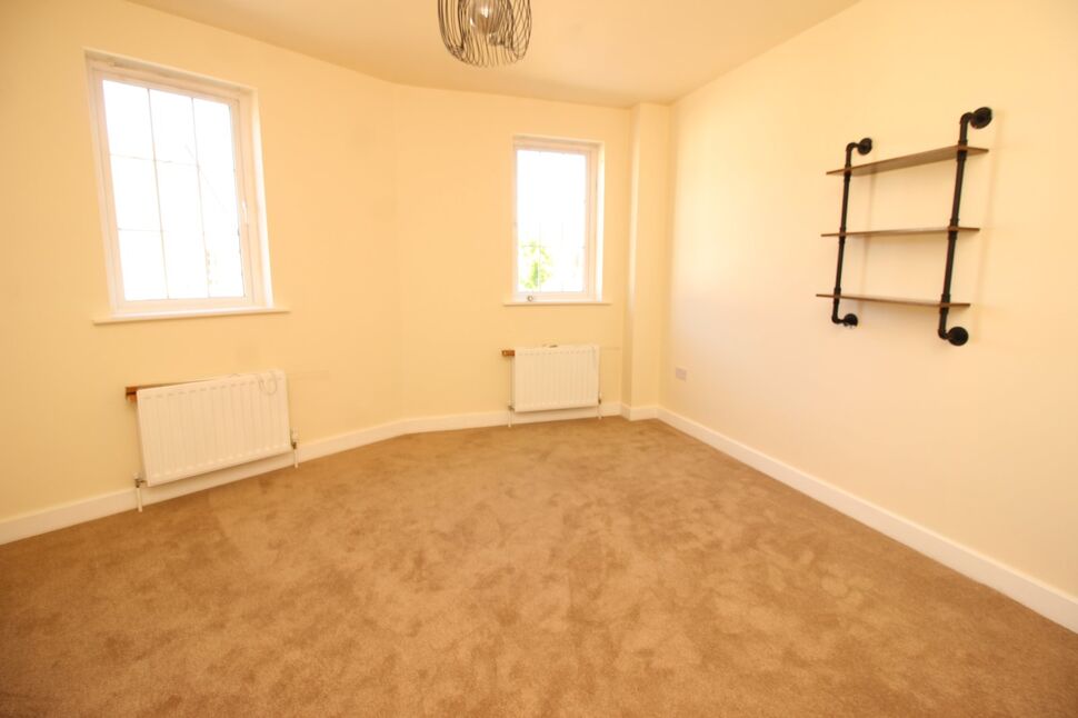 Study / Bedroom 6