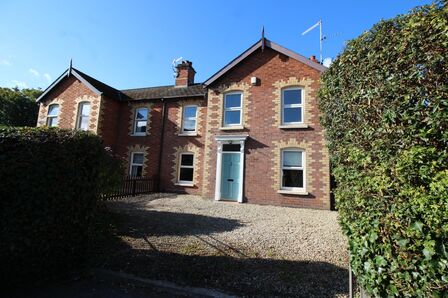 Antrim Road, 3 bedroom Semi Detached House to rent, £895 pcm