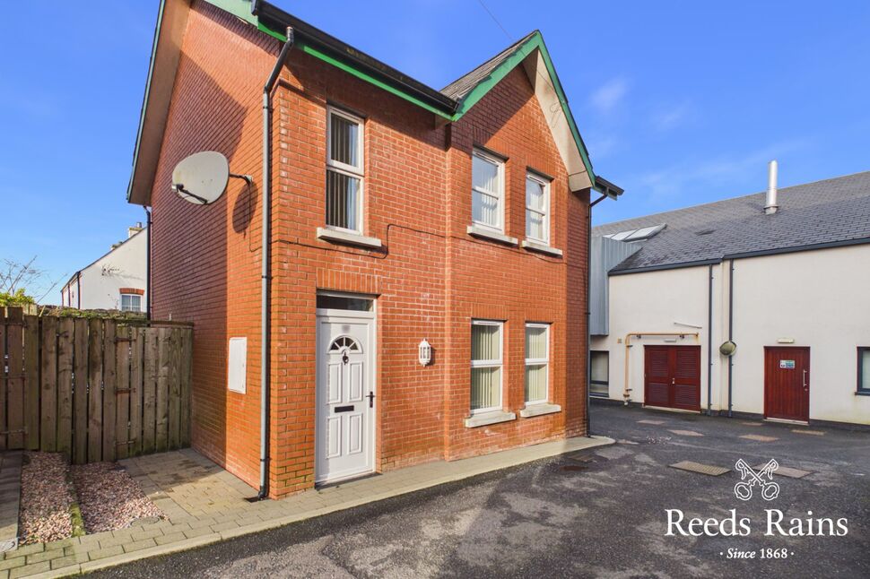 2 bedroom Detached House for sale