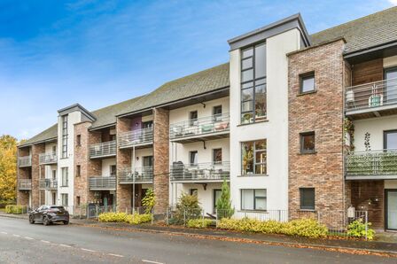 Woodbrook Green, 2 bedroom  Flat for sale, £135,000
