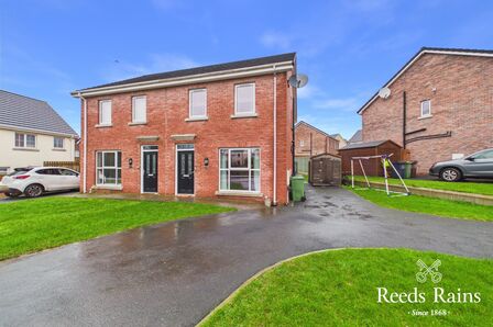 Ayrshire Gardens, 3 bedroom Semi Detached House for sale, &pound;225,000