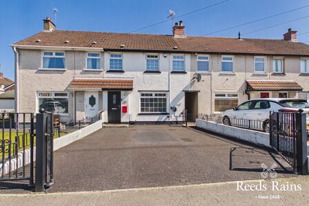 Moss Road, 2 bedroom Mid Terrace House for sale, &pound;149,950