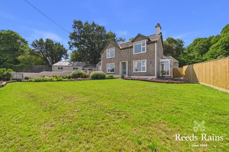 3 bedroom Detached House to rent