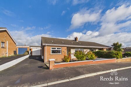 Addison Park, 3 bedroom Semi Detached Bungalow for sale, &pound;229,950
