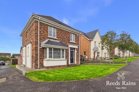 3 bedroom Detached House for sale