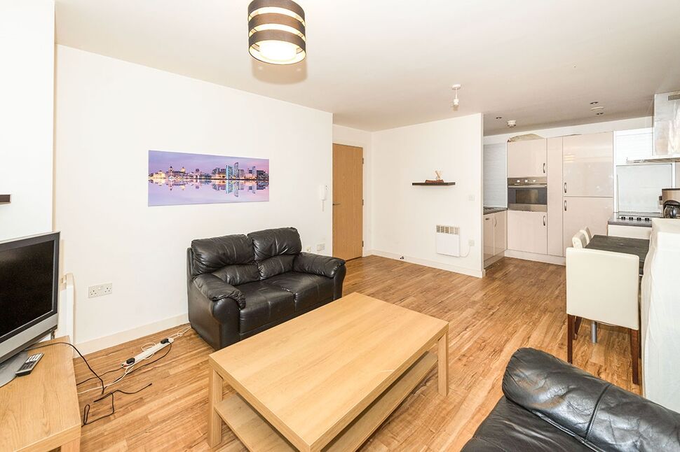 Lounge / Kitchen