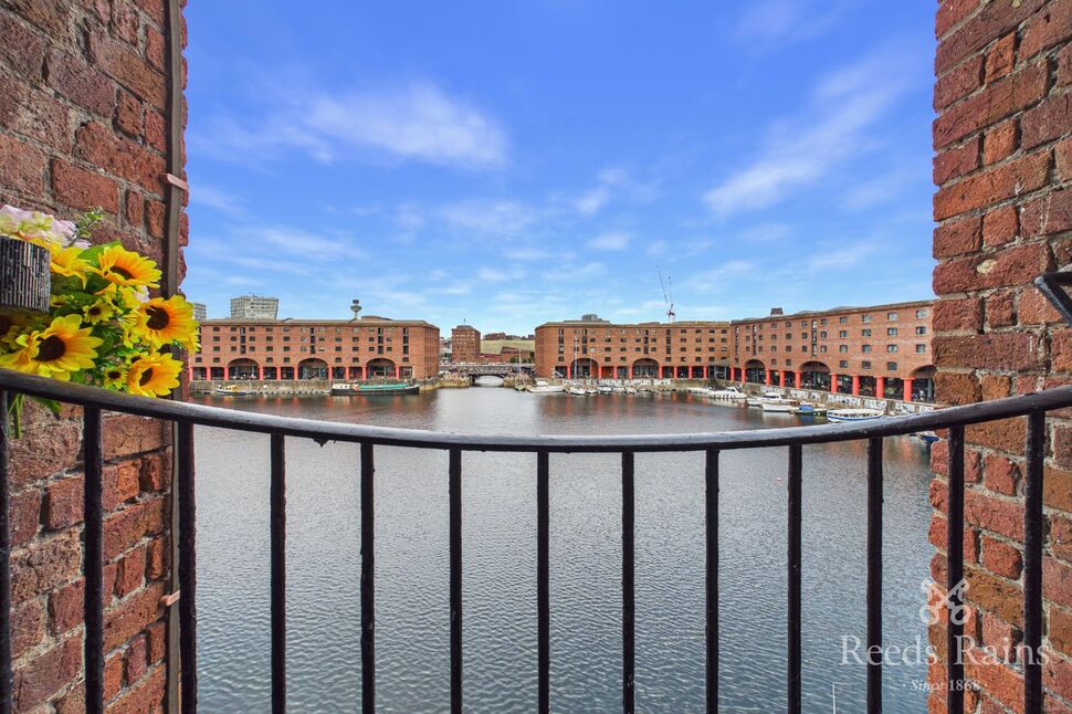 Main image of 2 bedroom Flat for sale, The Colonnades, Albert Dock, Liverpool, L3