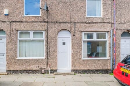 2 bedroom Mid Terrace House to rent