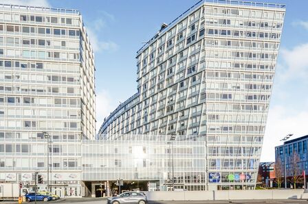 Strand Street, 2 bedroom Flat to rent, &pound;1,250 pcm