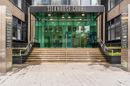 Silkhouse Court, 1 bedroom  Flat for sale, £120,000