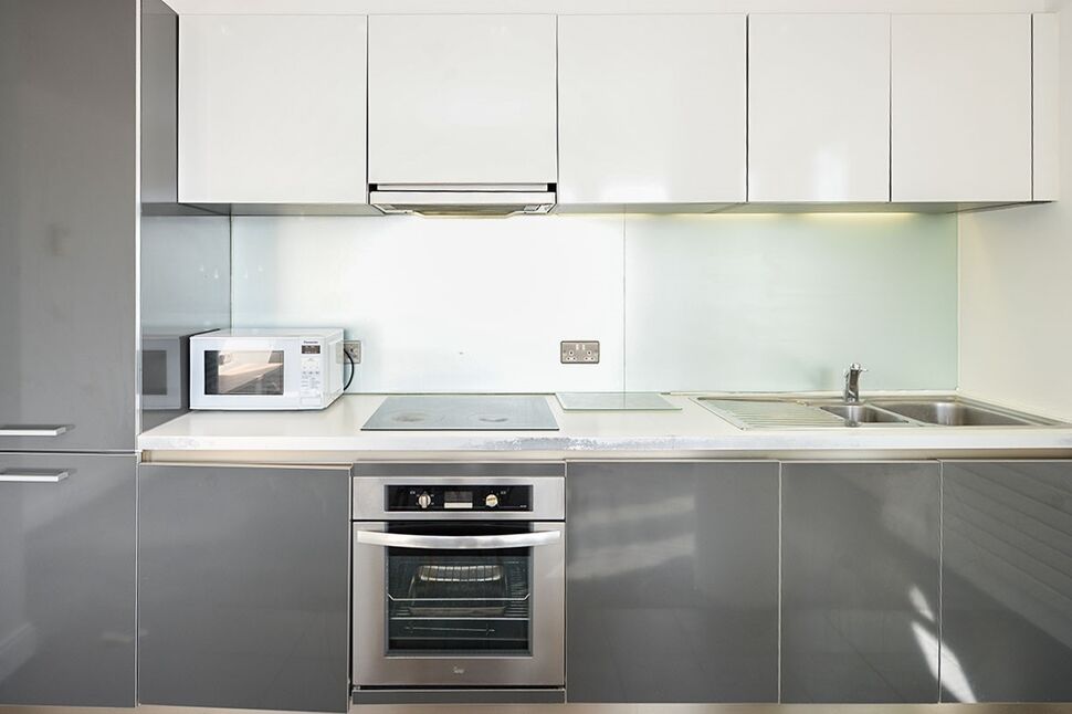 Lounge / Kitchen