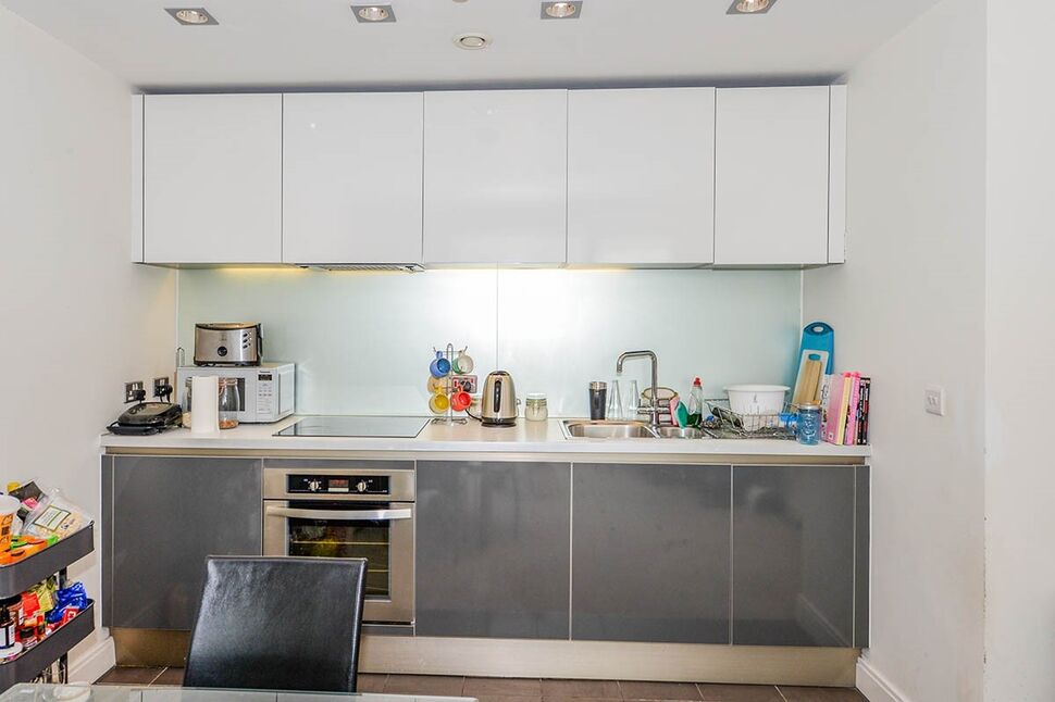 Lounge / Kitchen