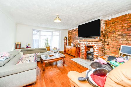 Linacre Road, 1 bedroom Mid Terrace House for sale, £60,000
