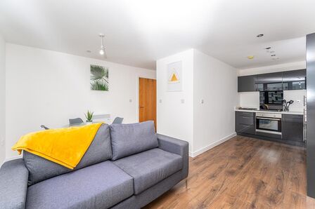 Tithebarn Street, 2 bedroom  Flat to rent, £1,100 pcm