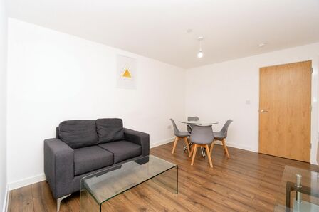 Tithebarn Street, 1 bedroom  Flat to rent, £900 pcm