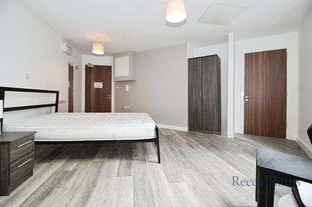  Flat for sale