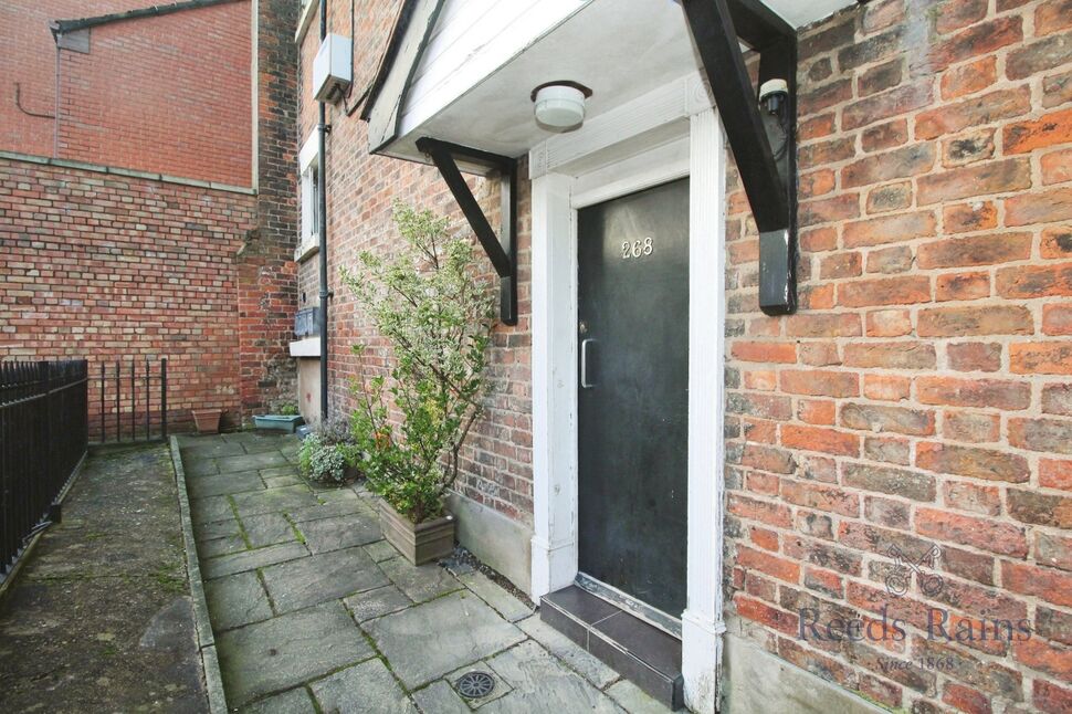 1 bedroom Flat for sale