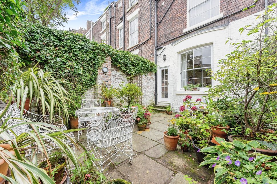 4 bedroom Mid Terrace House for sale, Mount Street, Liverpool, L1 £