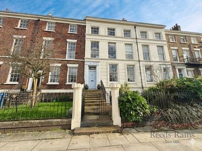 Hope Street, 3 bedroom  Flat to rent, &pound;2,550 pcm