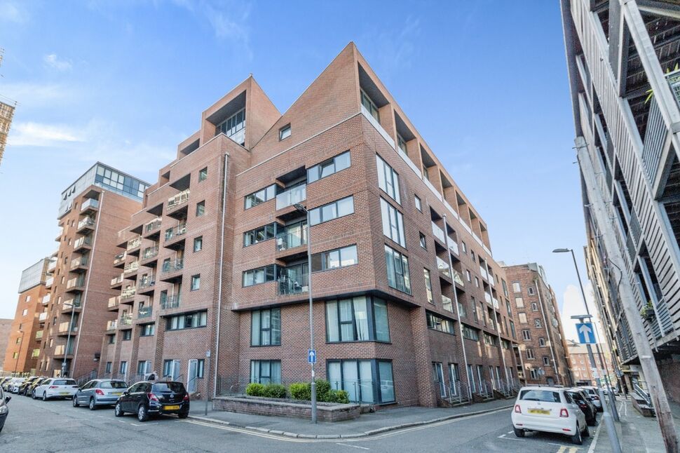 Main image of 2 bedroom  Flat for sale, Shaws Alley, Liverpool, Merseyside, L1