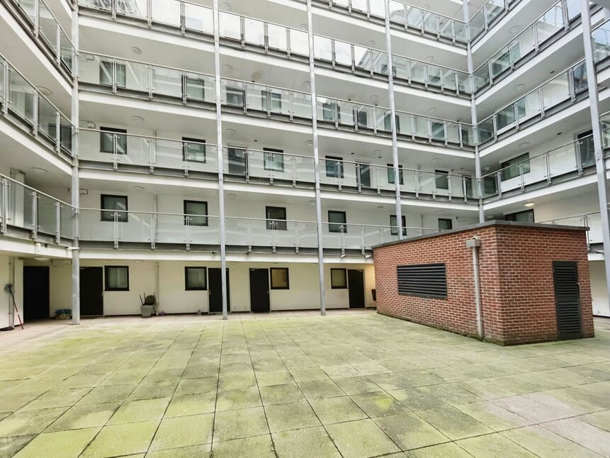 2 bedroom House for sale, Shaws Alley, Liverpool, L1 £140,000