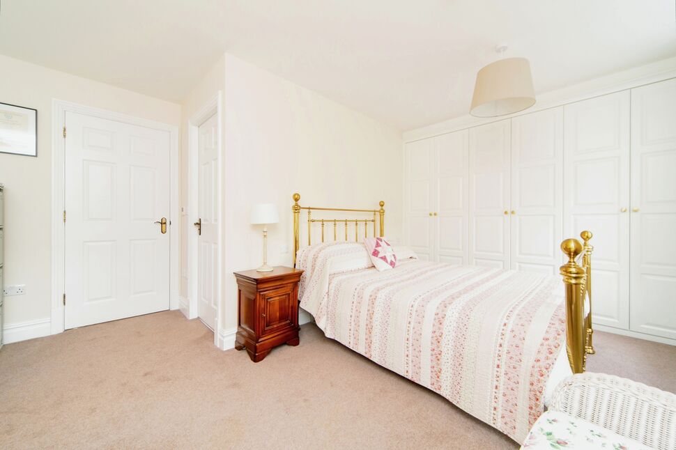 4 bedroom Mid Terrace House for sale, Falkner Street, Liverpool, L8 £