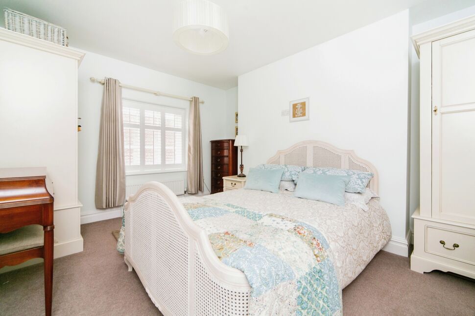 4 bedroom Mid Terrace House for sale, Falkner Street, Liverpool, L8 £