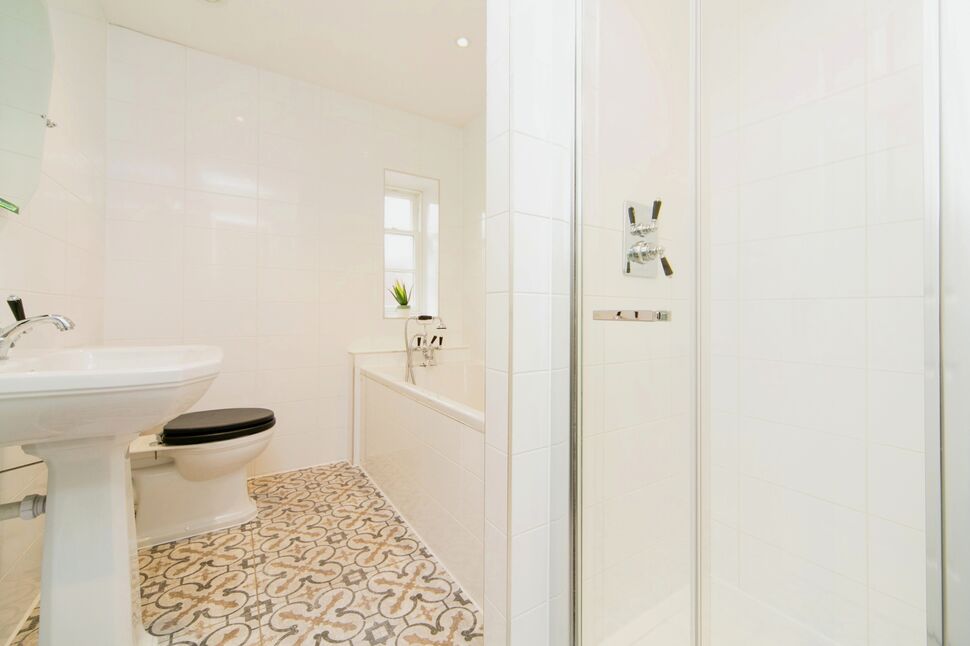 4 bedroom Mid Terrace House for sale, Falkner Street, Liverpool, L8 £