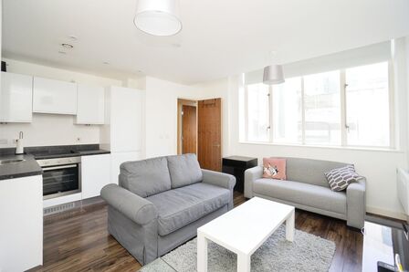 The Strand, 1 bedroom  Flat for sale, £90,000