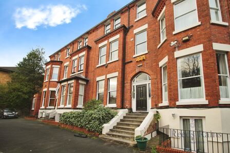 Ullet Road, 2 bedroom Flat for sale, &pound;165,000