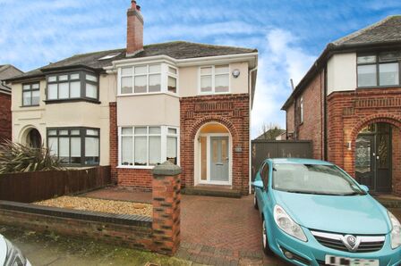 Ecclesall Avenue, 3 bedroom Semi Detached House for sale, £240,000