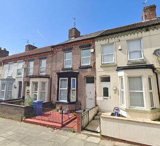 Isaac Street, 2 bedroom Mid Terrace House for sale, £112,000