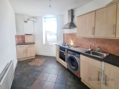 2 bedroom  Flat to rent