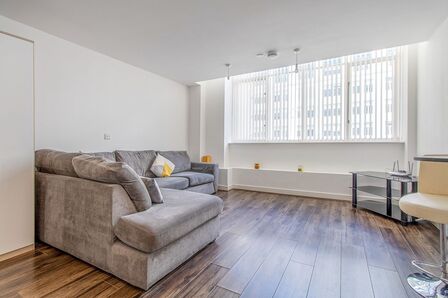  Flat for sale
