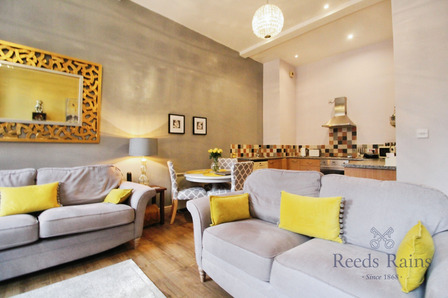 1 bedroom  Flat for sale