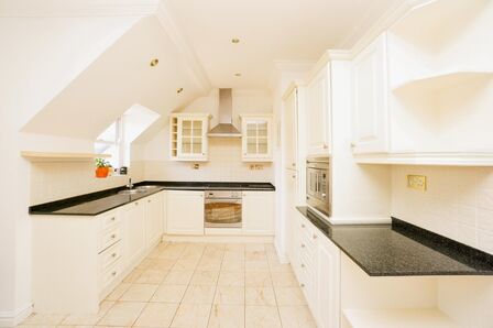 2 bedroom  Flat for sale