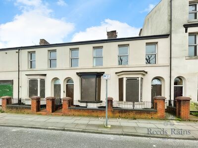 2 bedroom Mid Terrace House for sale