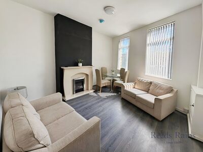 Walton Road, 2 bedroom  Flat to rent, £1,150 pcm