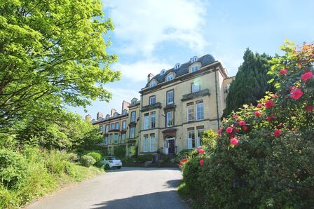 2 bedroom  Flat for sale