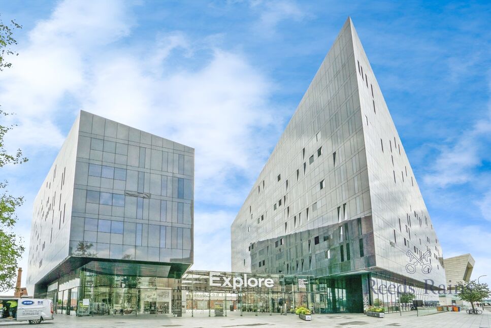 Main image of 1 bedroom Flat for sale, Mann Island, Liverpool, Merseyside, L3