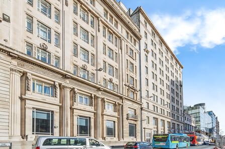 The Strand, 1 bedroom  Flat for sale, £110,000