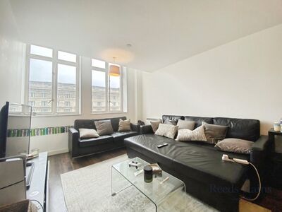 The Strand, 1 bedroom Flat for sale, &pound;110,000