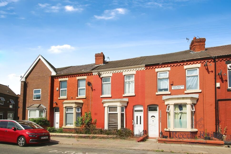 3 bedroom Mid Terrace House for sale