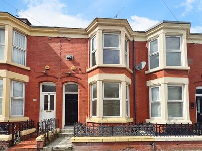 Adelaide Road, 3 bedroom Mid Terrace House to rent, £1,350 pcm