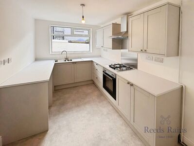 Southdale Road, 2 bedroom Mid Terrace House to rent, £975 pcm