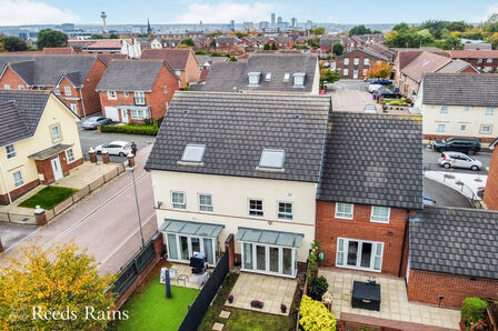 Bamford Drive, 4 bedroom Semi Detached House for sale, £250,000