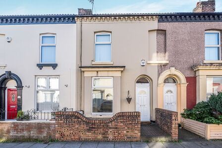 Sutton Street, 2 bedroom Mid Terrace House for sale, £85,000