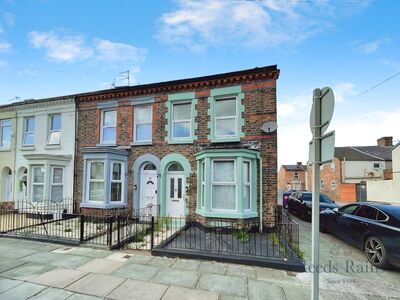 3 bedroom End Terrace House for sale