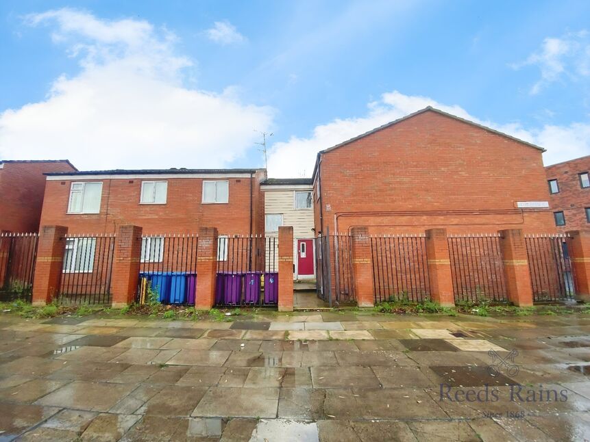 Main image of 1 bedroom Flat for sale, Kearsley Close, Liverpool, Merseyside, L4