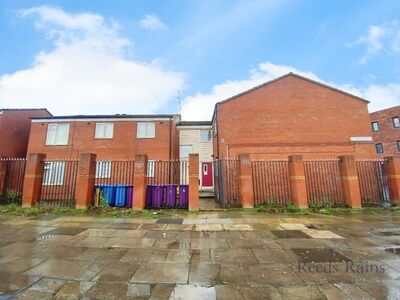 1 bedroom Flat for sale